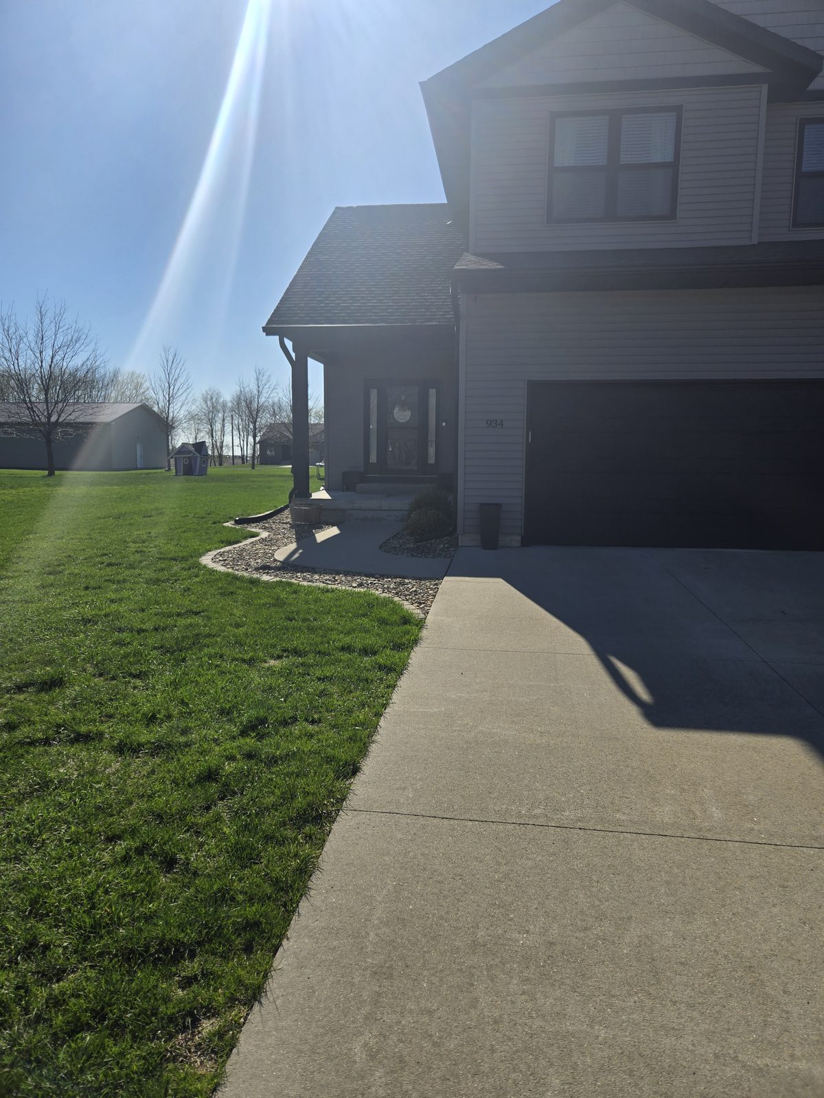 Covered front porch at 934 2nd Street Jesup Iowa